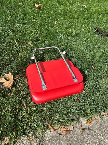 Photo of free Stadium chair (Chevy Chase DC) #2