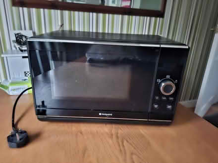 Photo of free Microwave (WR14 Malvern) #1