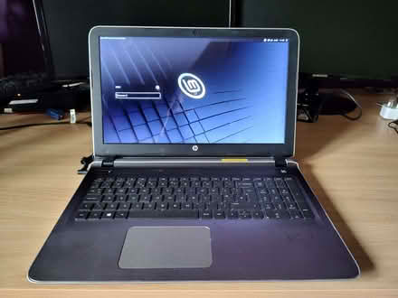 Photo of free Re-feeegling HP Pavilion laptop revamped with Linux Mint (Apley TF1) #1