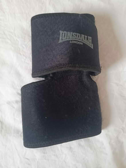 Photo of free Neoprene knee support (Shandon EH11) #1