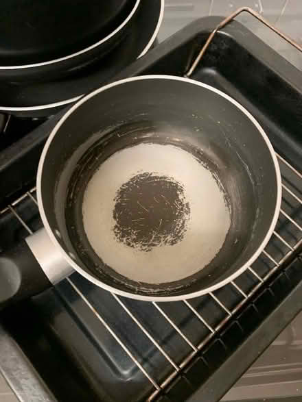 Photo of free Pots,Pans,Pizza Trays,Baking Trays (Colney Hatch N10) #2