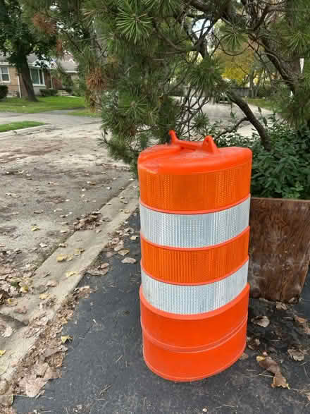 Photo of free Traffic Drum (Wilmette) #1