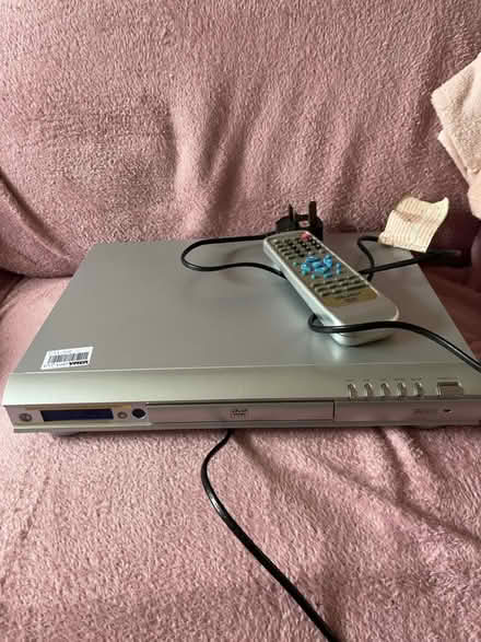 Photo of free dvd player (SK1, central stockport) #1