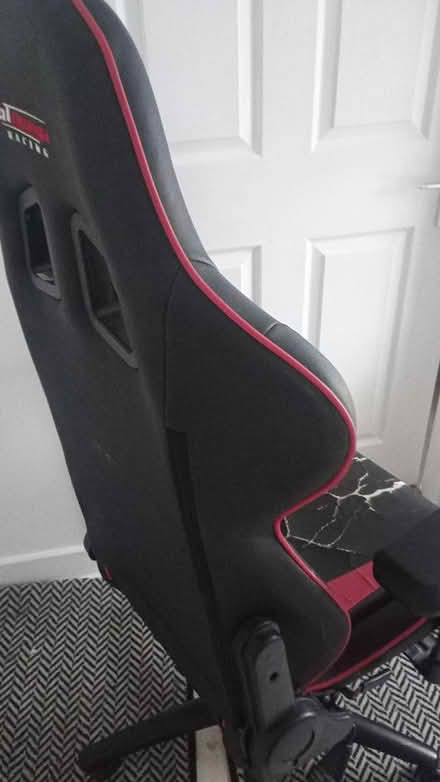 Photo of free Computer gaming chair (Weybridge KT13) #2