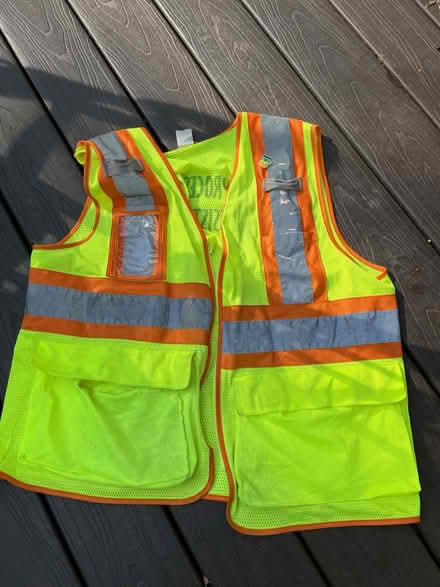 Photo of free Safety vest - Pepperell (Pepperell/Townsend/Groton) #1