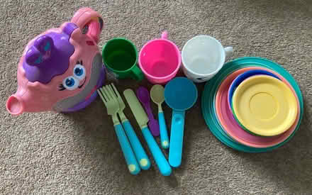 Photo of free Plastic play plates etc (Princes Risborough HP27) #1