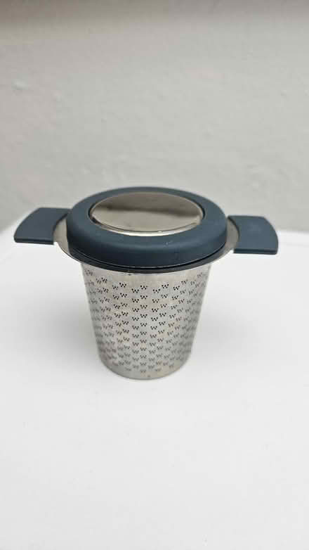 Photo of free Tea caddy/diffuser (Rg4) #1