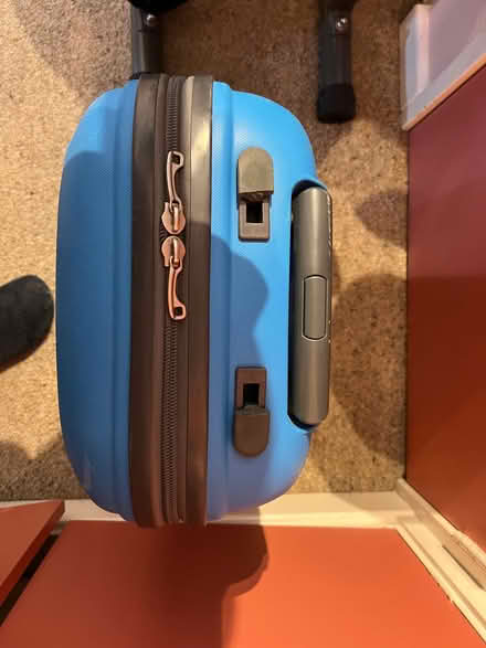 Photo of free Cabin size bag (one handle broken) (Croham CR2) #4