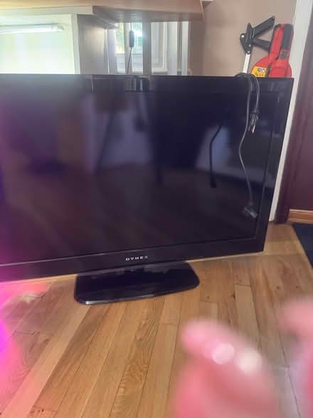 Photo of free 43” Flat TV (Brooklyn, East Flatbush 11203) #1