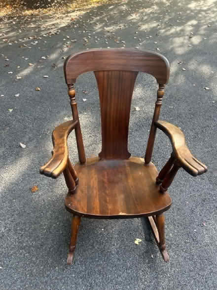 Photo of free Rocking chair (West chester) #1