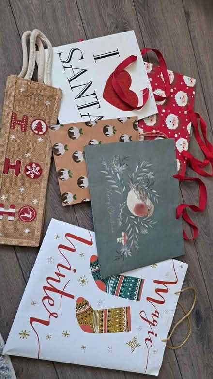 Photo of free Mixed gift bags (S41. Chesterfield) #1