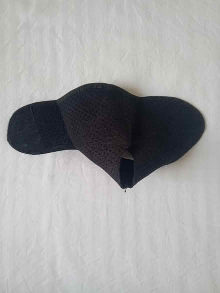 Photo of free Neoprene ankle support (Shandon EH11) #4