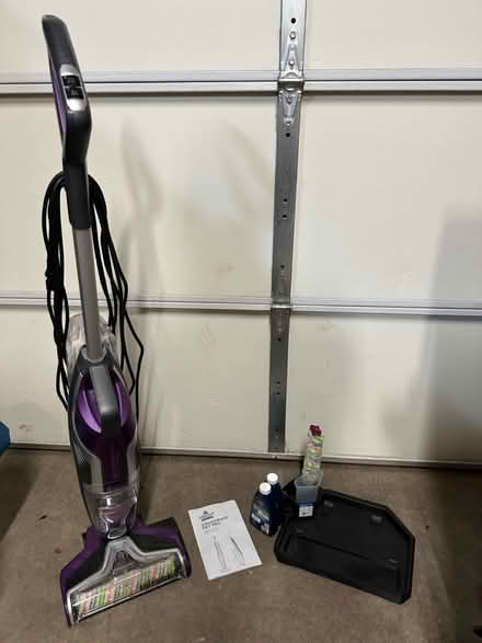 Photo of free Bissell floor cleaner (Lynnwood, Ash Way area) #1