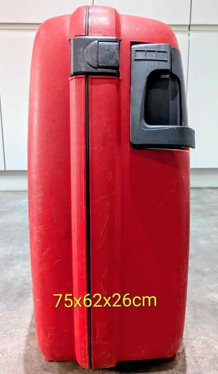 Photo of free Hardshell suitcase (DA7 Bexleyheath) #2