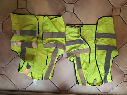 Photo of free Hi-vis cycling gilets for children (Oxford OX3) #1