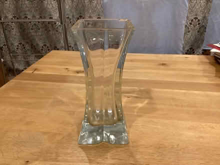 Photo of free Heavy glass vase (TW9 (Kew)) #1
