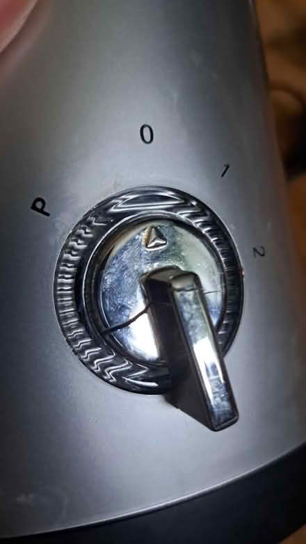 Photo of free VonShef blender/juicer (S41. Chesterfield) #3