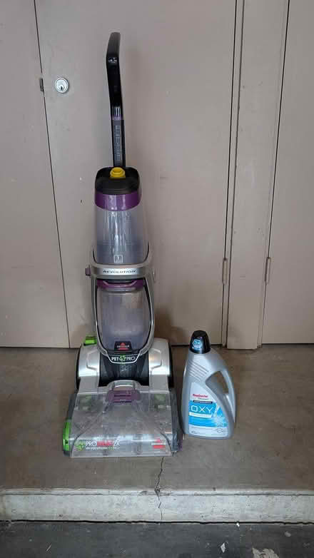 Photo of free Bissell carpet cleaner (Terra Linda) #1