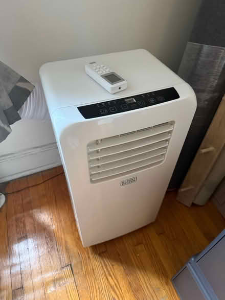 Photo of free Portable window AC with remote (Midtown East) #1
