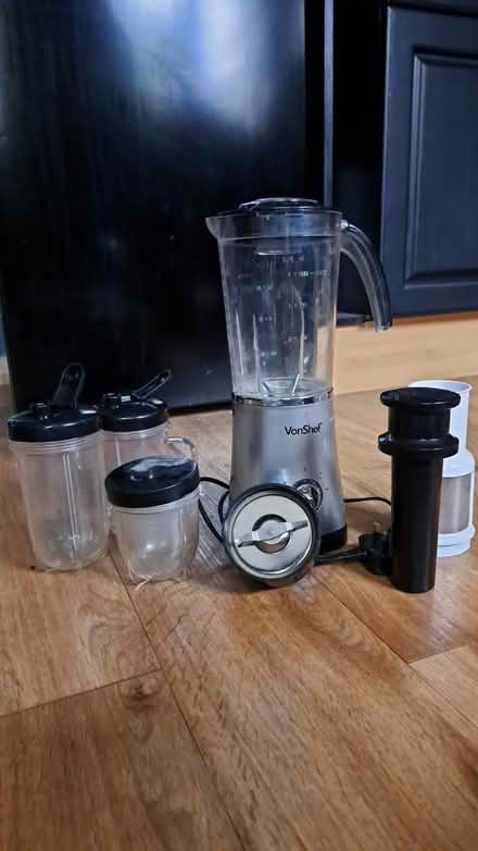 Photo of free VonShef blender/juicer (S41. Chesterfield) #2