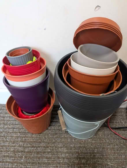 Photo of free Various plant pots, tiny to medium (Hoddesdon EN11) #1