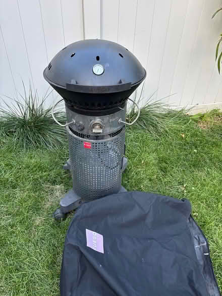 Photo of free gas BBQ grill (north cambridge) #1
