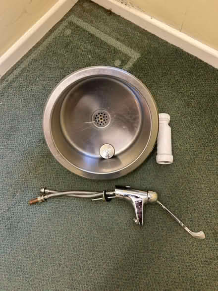 Photo of free Round sink & tap (Didcot, OX11) #1