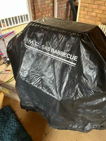 Photo of free Sterling gas grill (Hertford Heath SG13) #3