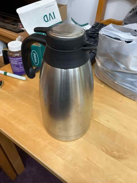 Photo of free How water thermos jug (NW7 Bunns Lane) #1