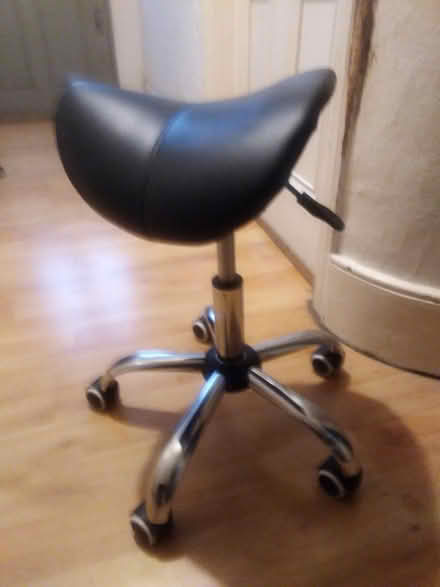 Photo of free Stool - saddle-style on wheels (Stockwell SW9) #1