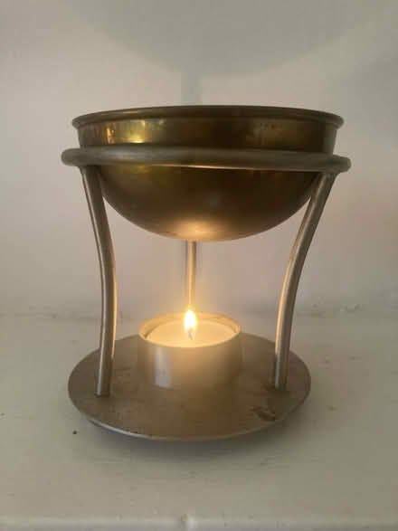 Photo of free Aromatherapy or wax melt burner (Roundhill Brighton) #1