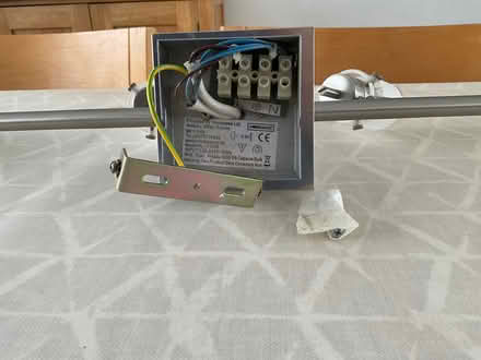 Photo of free Light fitting with bulbs (Wickford SS11) #2