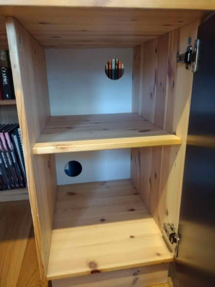 Photo of free Lovely solid wood desk (Wellesbourne, CV35) #2