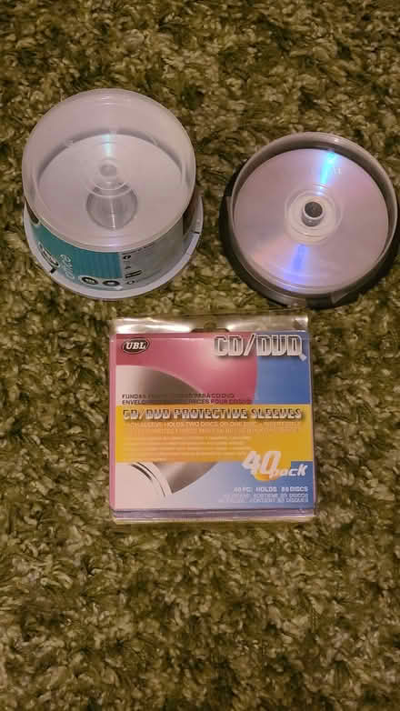 Photo of free DVDr and CDr and cases (Curbridge OX29) #1