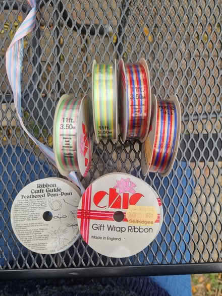Photo of free Vintage Gift Wrap Ribbon (Acton W3) #1