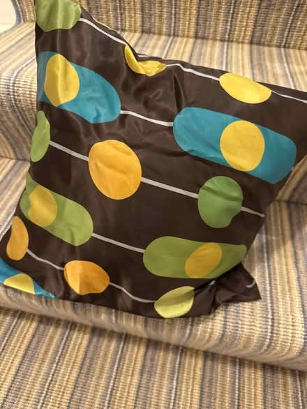 Photo of free Square cushion (W13) #2