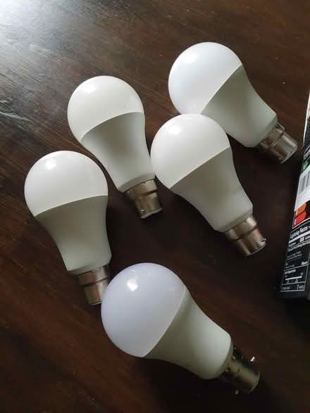 Photo of free 5 x LED smart bulbs (Aldershot GU12) #1