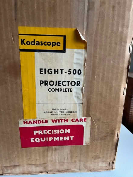Photo of free Vintage projector (WR6 Leigh) #1