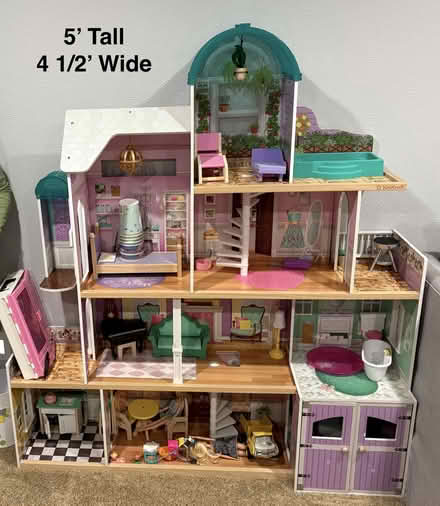 Photo of free Doll House (DTC/Tech Center) #1