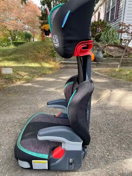 Photo of free Child’s Car seat (Media, 19063) #4