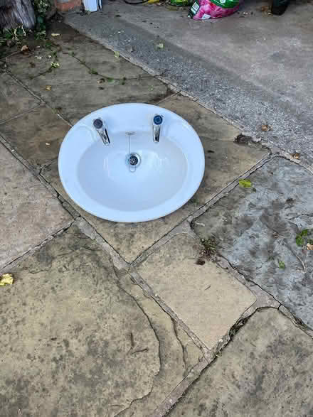 Photo of free Wash basin (York) #1