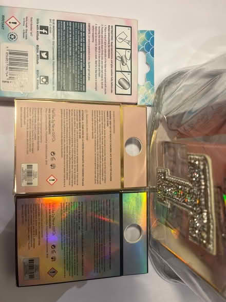 Photo of free False Nails & Zipped cosmetic case (E2 Bethnal Green) #2