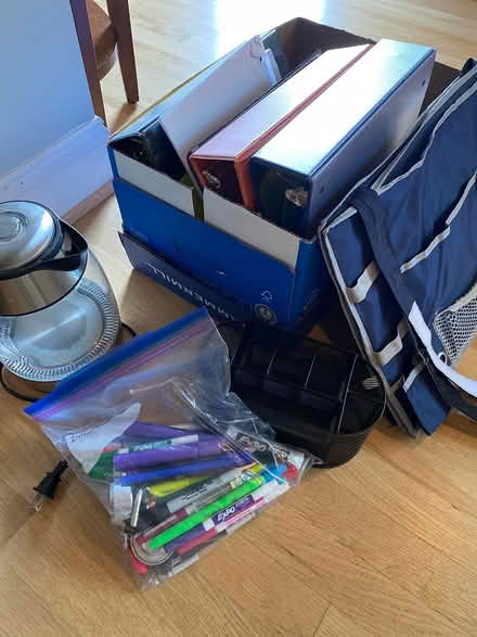 Photo of free Dorm room necessities (Font Hill) #1