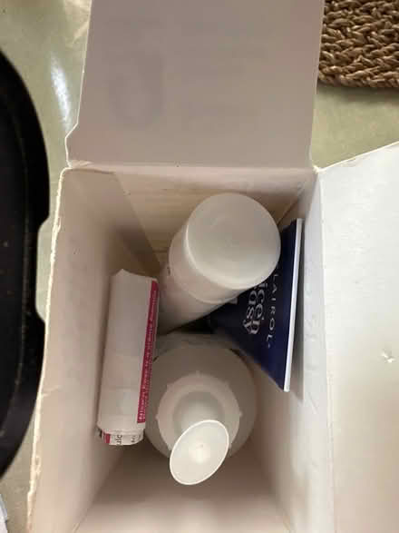 Photo of free Hair dye perm brown new in box (Salvington bn13) #2