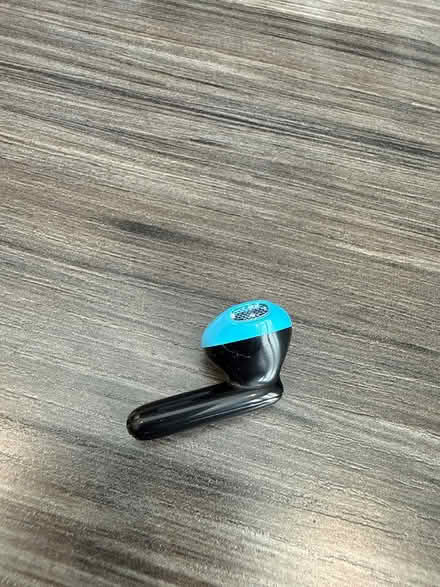 Photo of free H20 Audio RIPT Lite Earbuds (Kentlands, Gaithersburg) #4