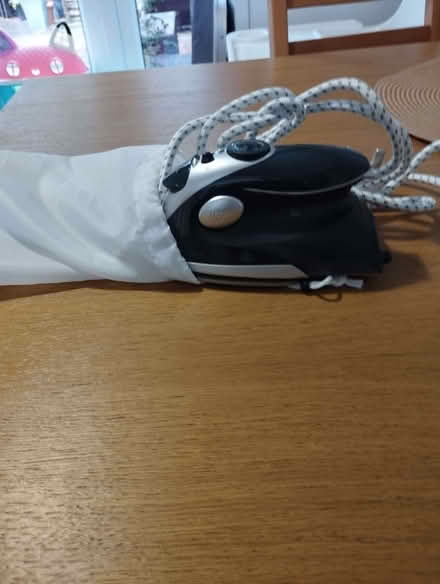 Photo of free Travel steam iron (Funtley PO15) #1