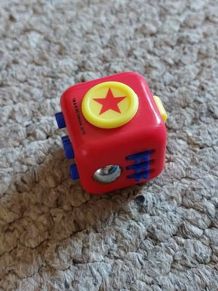 Photo of free Wonder woman fidget cube (Coley RG1) #1