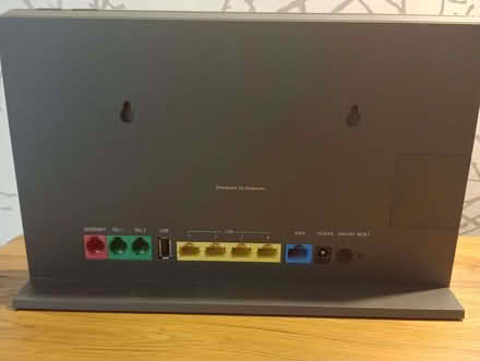 Photo of free Vodafone wi-fi router (Thornhill FK8) #3