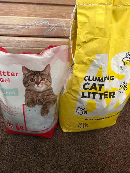 Photo of free Cat litter (Waterlooville PO7) #1