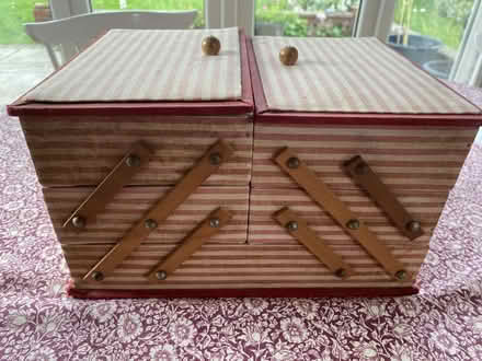 Photo of free sewing box/scissors (CT14) #3